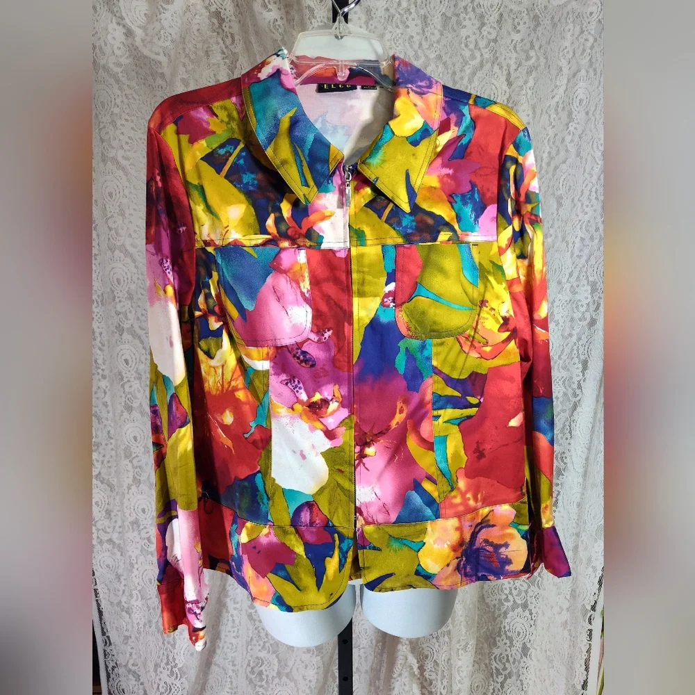 E L C C Zip Front Colorful Floral Women's Top NWOT